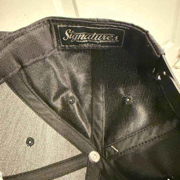 Signature Golf Hat - NWT - Picture 3 of 4